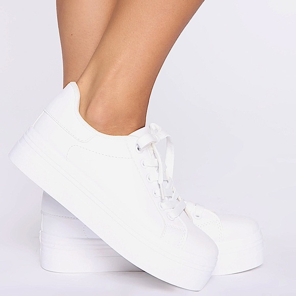 Sneakers - Picture 1 of 6